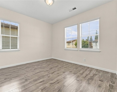 212 Summit Vista - Photo Thumbnail 37