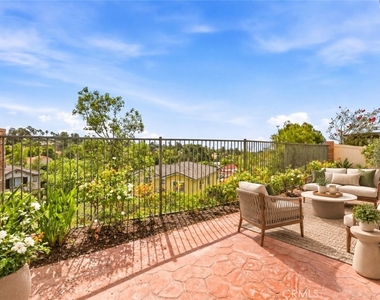 212 Summit Vista - Photo Thumbnail 18