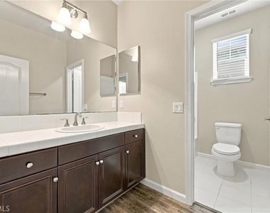 212 Summit Vista - Photo Thumbnail 16