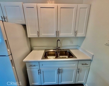 1826 W Sallie - Photo Thumbnail 13