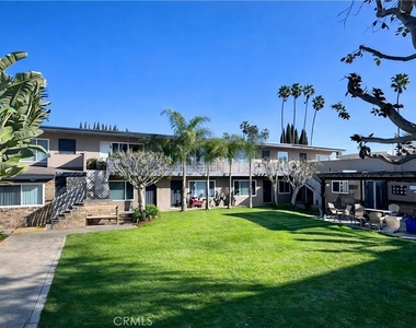 1826 W Sallie - Photo Thumbnail 6