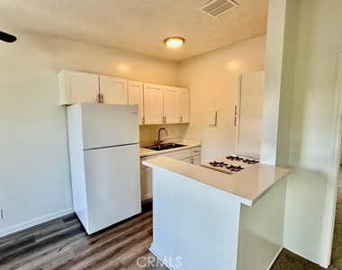 1826 W Sallie - Photo Thumbnail 24