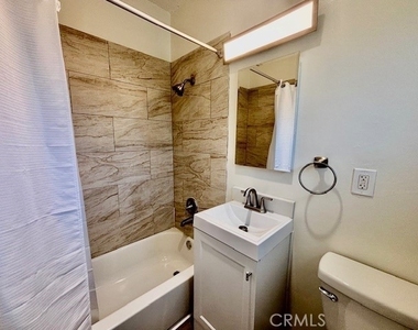 1820 W Sallie - Photo Thumbnail 17