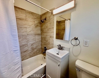 1820 W Sallie - Photo Thumbnail 17