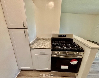 1820 W Sallie - Photo Thumbnail 10