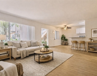 1810 W Sallie - Photo Thumbnail 2