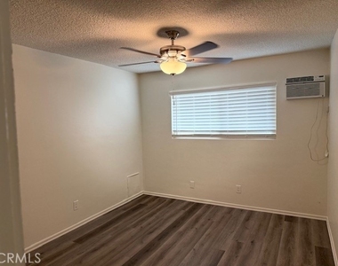 685 E Vista Chino - Photo Thumbnail 19