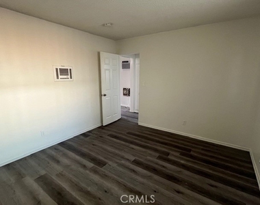 686 E Cottonwood Road - Photo Thumbnail 16