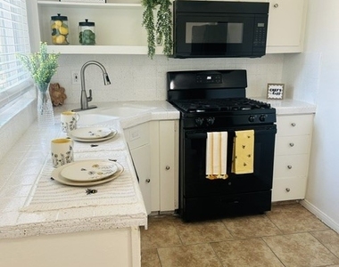 37112 Palo Verde Drive - Photo Thumbnail 7