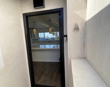 577 Ramona - Photo Thumbnail 4