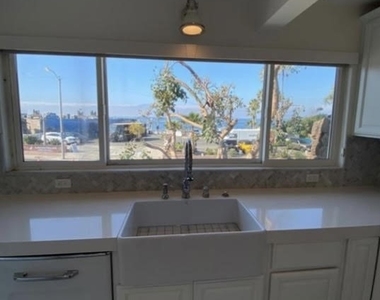 577 Ramona - Photo Thumbnail 11
