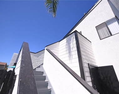 2264 Pamela Lane - Photo Thumbnail 2
