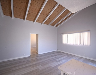 2264 Pamela Lane - Photo Thumbnail 9