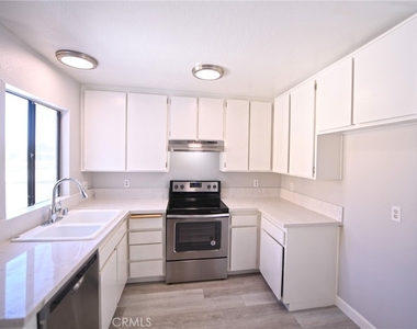 2264 Pamela Lane - Photo Thumbnail 8