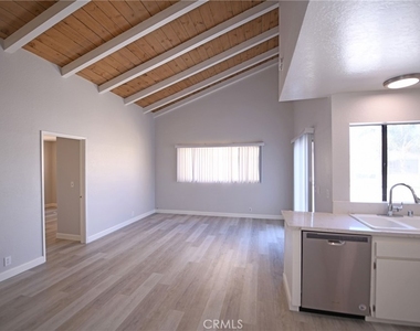 2264 Pamela Lane - Photo Thumbnail 4