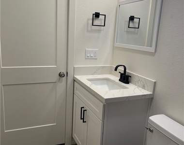 39559 Oak Cliff Drive - Photo Thumbnail 8