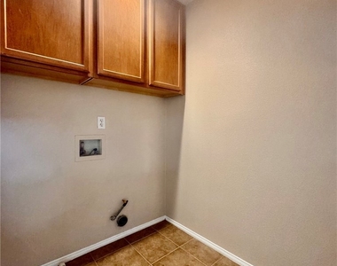 334 N Placer Privado - Photo Thumbnail 20