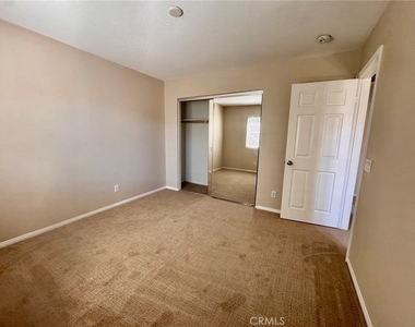 334 N Placer Privado - Photo Thumbnail 15