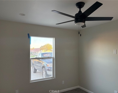 1148 N Elmwood Avenue - Photo Thumbnail 5