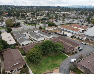 534 Roosevelt Road - Photo Thumbnail 19