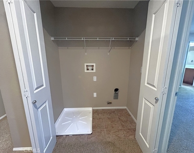 11450 Church Street - Photo Thumbnail 11