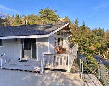 30322 Live Oak Road - Photo Thumbnail 15