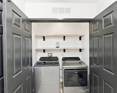 4433 Owens - Photo Thumbnail 23