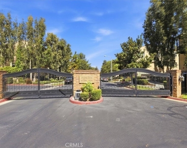 4433 Owens - Photo Thumbnail 3