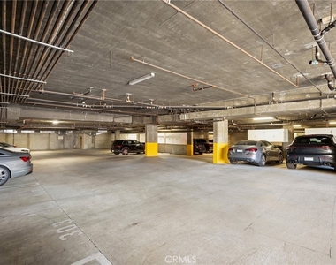 333 Milford Street - Photo Thumbnail 28