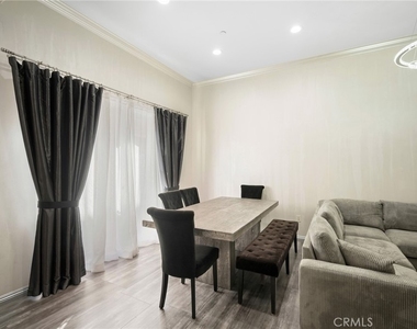 333 Milford Street - Photo Thumbnail 6