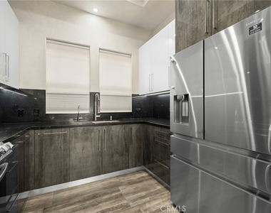 333 Milford Street - Photo Thumbnail 12