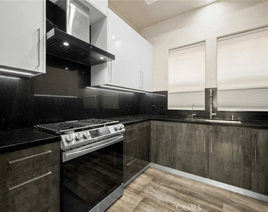 333 Milford Street - Photo Thumbnail 13