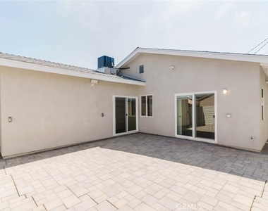 10405 N Ruffner Avenue - Photo Thumbnail 21
