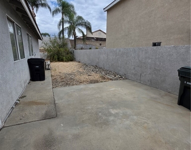 2874 W Calle Vista - Photo Thumbnail 22