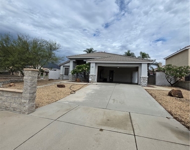 2874 W Calle Vista - Photo Thumbnail 1