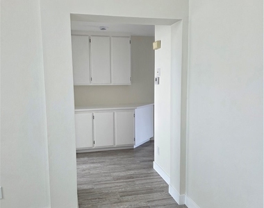 2874 W Calle Vista - Photo Thumbnail 9