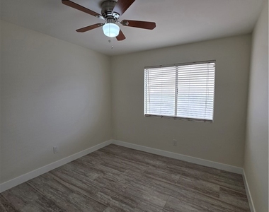 2874 W Calle Vista - Photo Thumbnail 14
