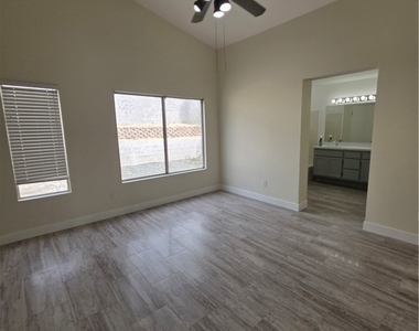 2874 W Calle Vista - Photo Thumbnail 11
