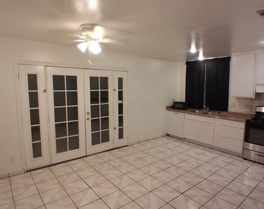 6855 Farrier Avenue - Photo Thumbnail 5