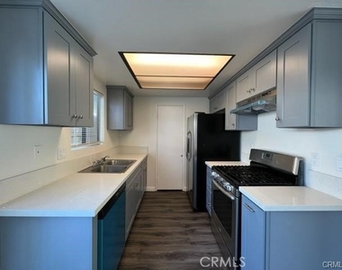 751 Corvette Drive - Photo Thumbnail 9