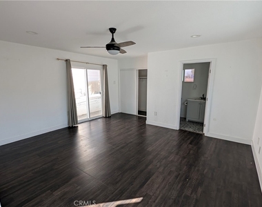 3122 Malabar Street - Photo Thumbnail 2