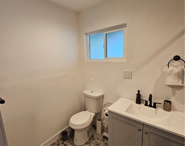 3122 Malabar Street - Photo Thumbnail 10