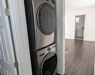 3122 Malabar Street - Photo Thumbnail 8