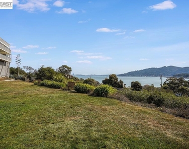 10 Andrew Dr - Photo Thumbnail 36