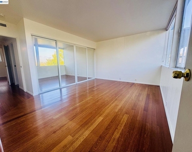 10 Andrew Dr - Photo Thumbnail 20