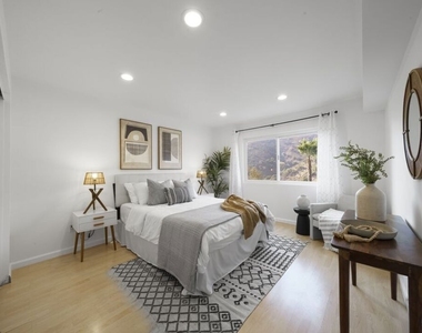 2700 E Cahuenga Boulevard - Photo Thumbnail 13
