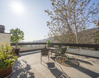 2700 E Cahuenga Boulevard - Photo Thumbnail 2