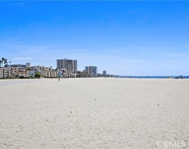 700 E Ocean Boulevard - Photo Thumbnail 1