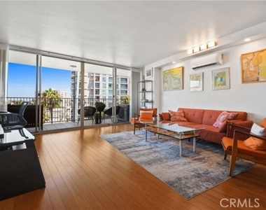 700 E Ocean Boulevard - Photo Thumbnail 30