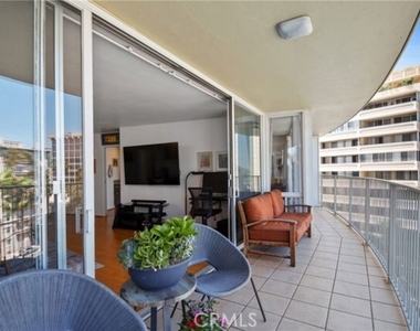700 E Ocean Boulevard - Photo Thumbnail 38